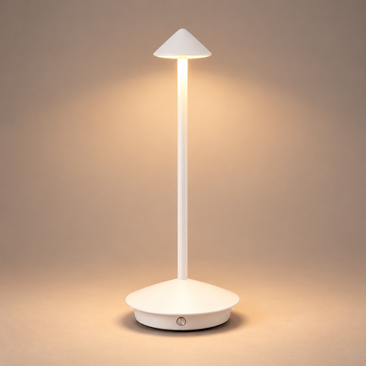 Wireless LED table lamp in an elegant design