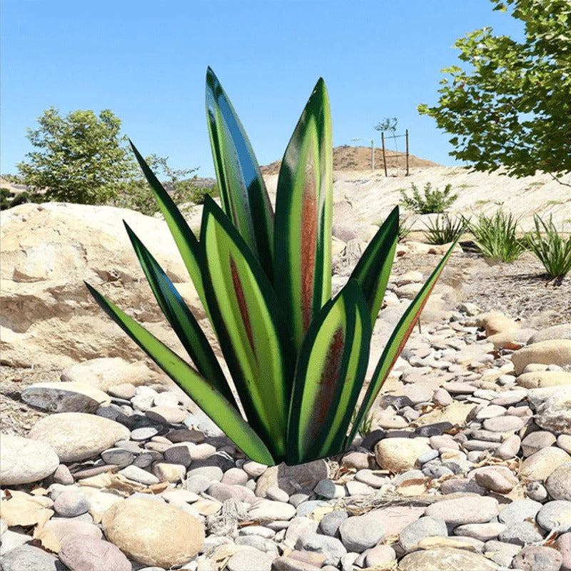 Garden Lamp With Agave Design For Outdoor Spaces