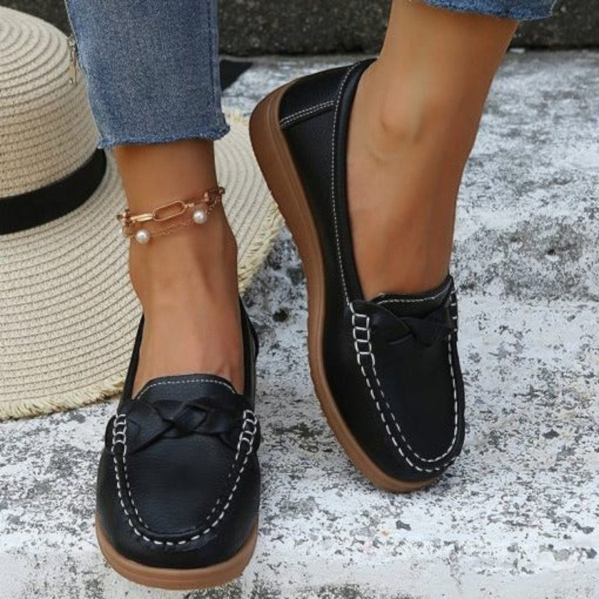 Women shoes Soft Leather Slip on Walking Loafers Shoes