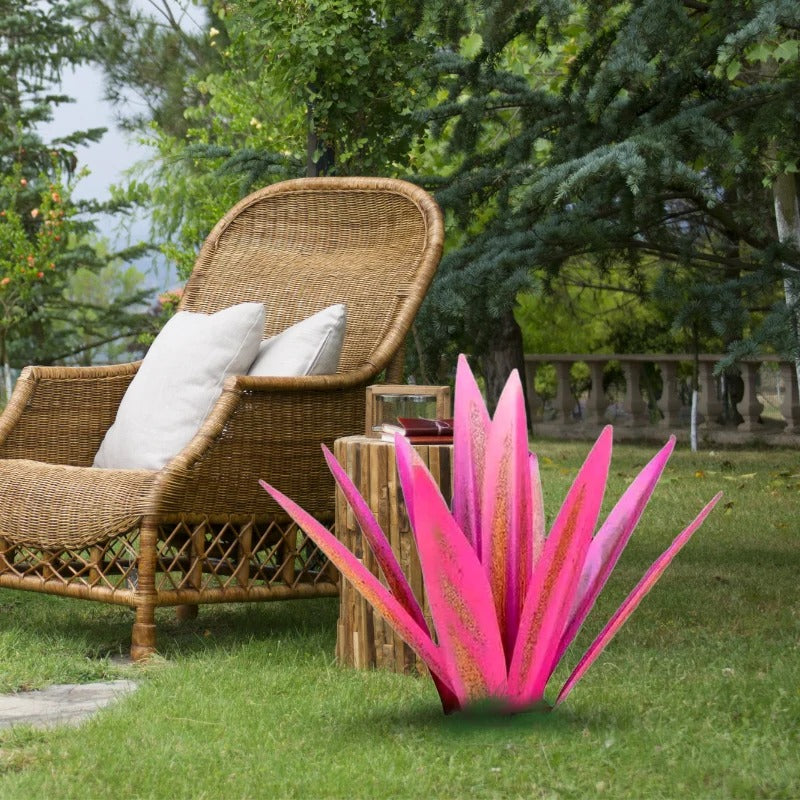 Decorative Plant Sculpture Featuring Agave Americana In Metal