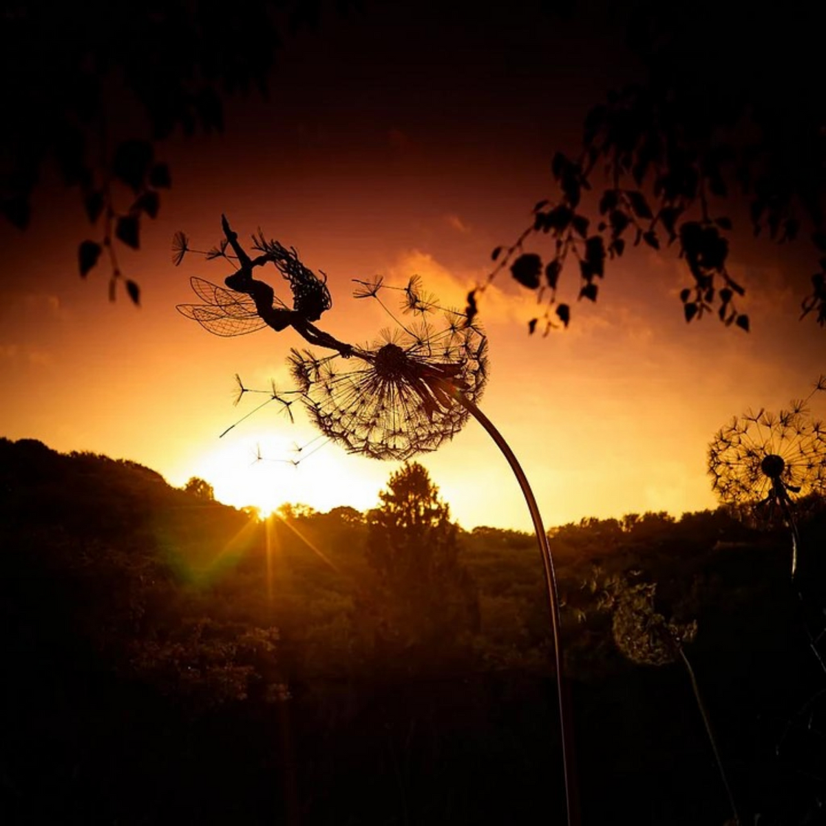 Perfect Wonderland Garden Decoration -The naughty Spirits Are Dancing