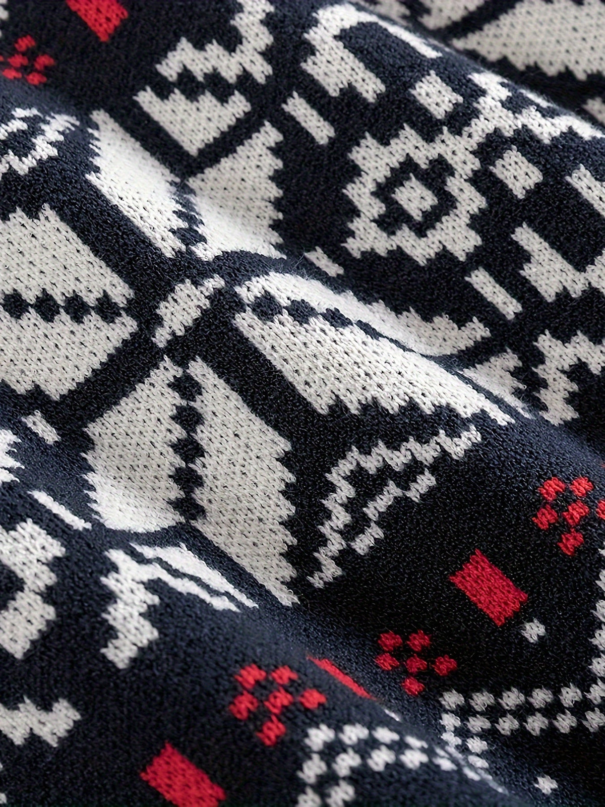 Nordic Snowflake Knit Sweater with Round Neck and Ribbed Cuffs for Autumn and Winter