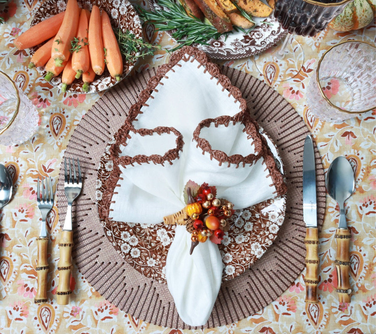 Cornucopia Napkin Ring with Raised Pumpkins, Berries and Leaves, Set of 4