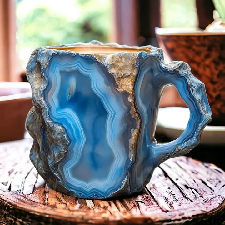 Textured Crystal Coffee Mug with Mineral Pattern and Light-Reflecting Surface
