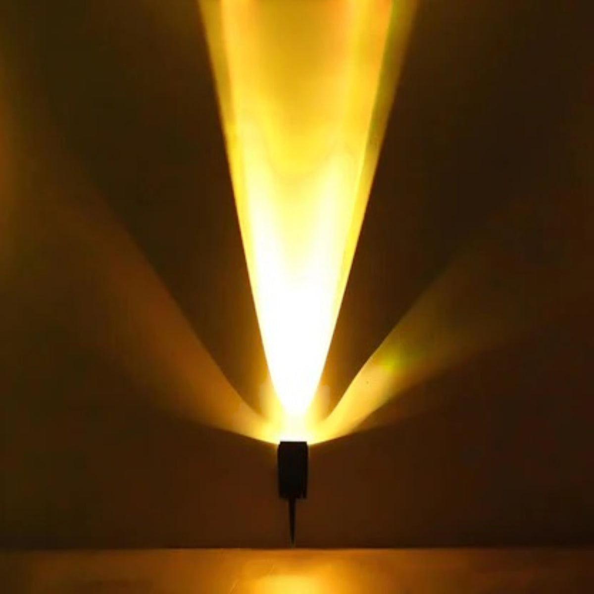 Solar LED Multi-Zoom Spot Light