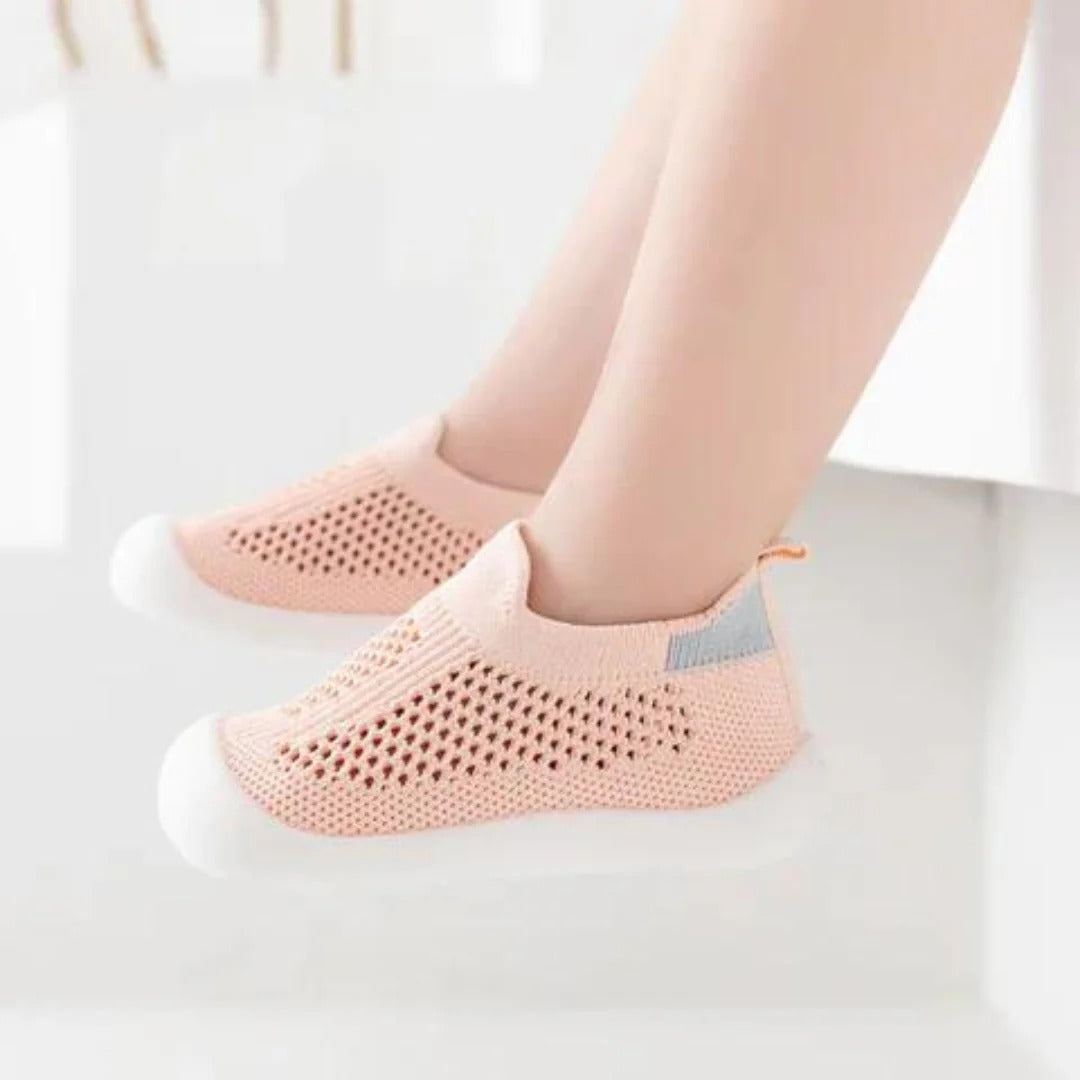 Children's Grip Socks with Rubberized Sole for Indoor Play