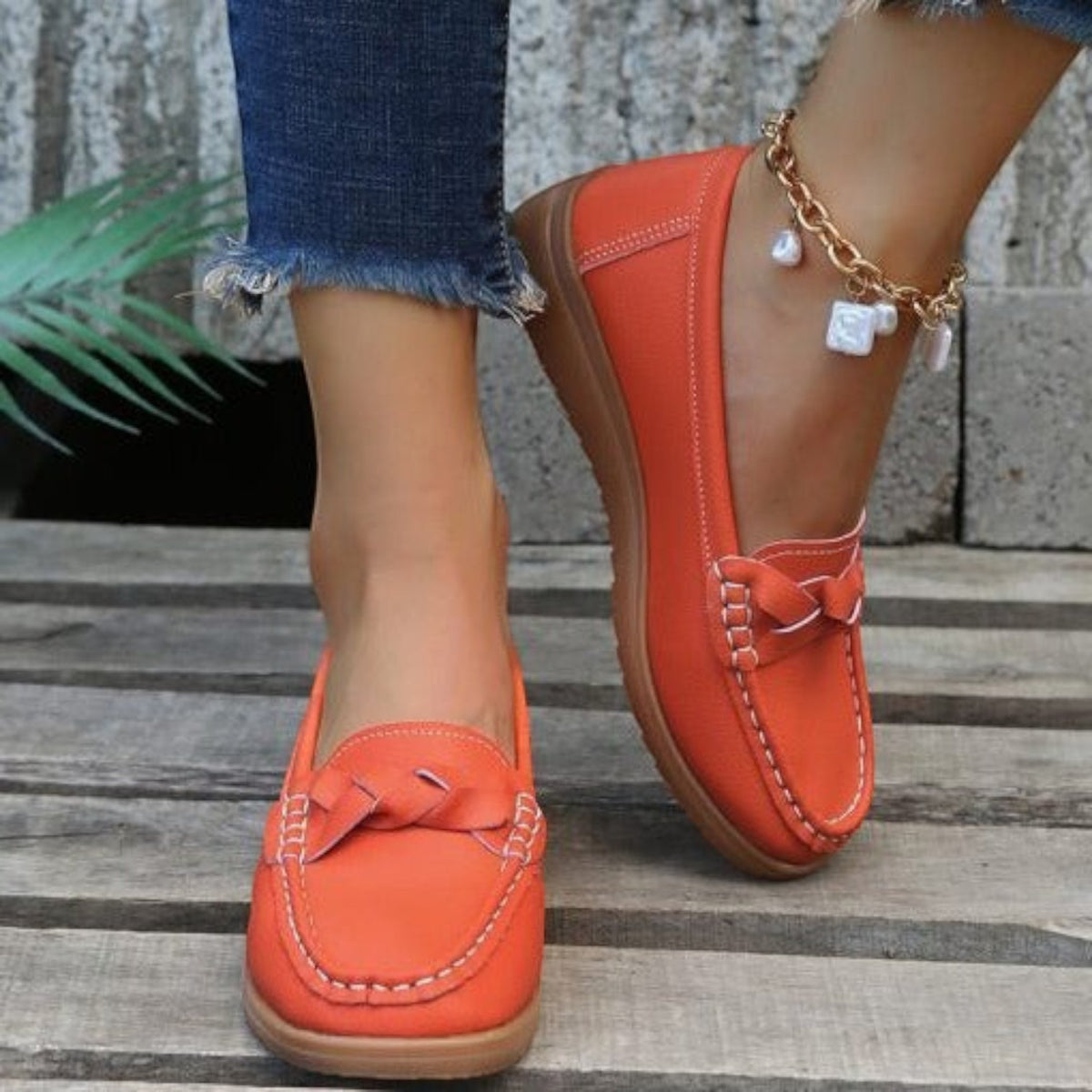 Women shoes Soft Leather Slip on Walking Loafers Shoes