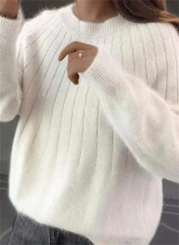 Women's Pullover Sweater with Natural Fiber Blend and Wrist Length Sleeves
