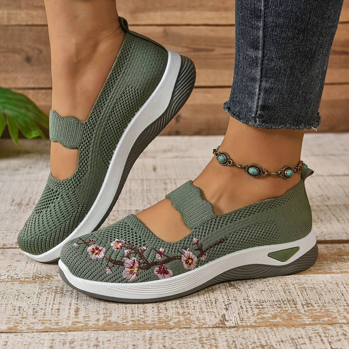 Breathable Mary Jane Shoe with Mesh Upper and Elastic Instep Strap, Floral Embroidery