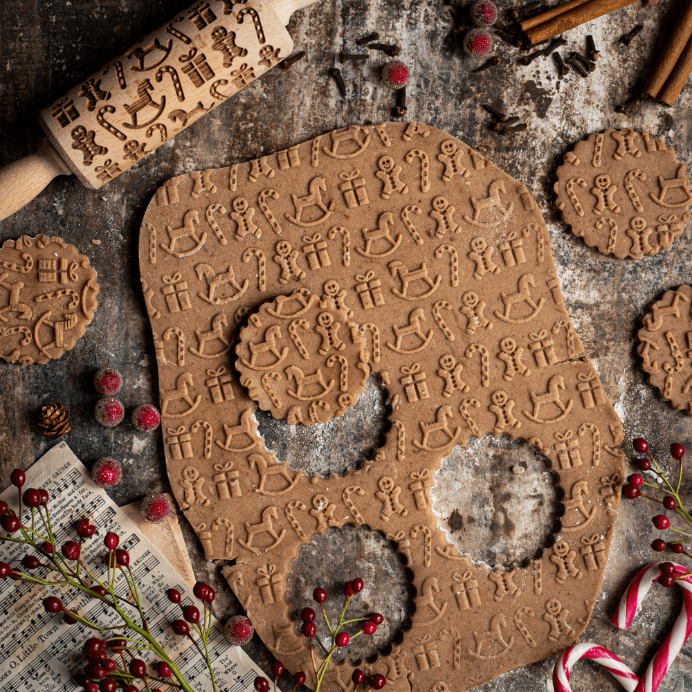Embossed Wooden Rolling Pin with Christmas Patterns for Cookies Pie Crust and Fondant