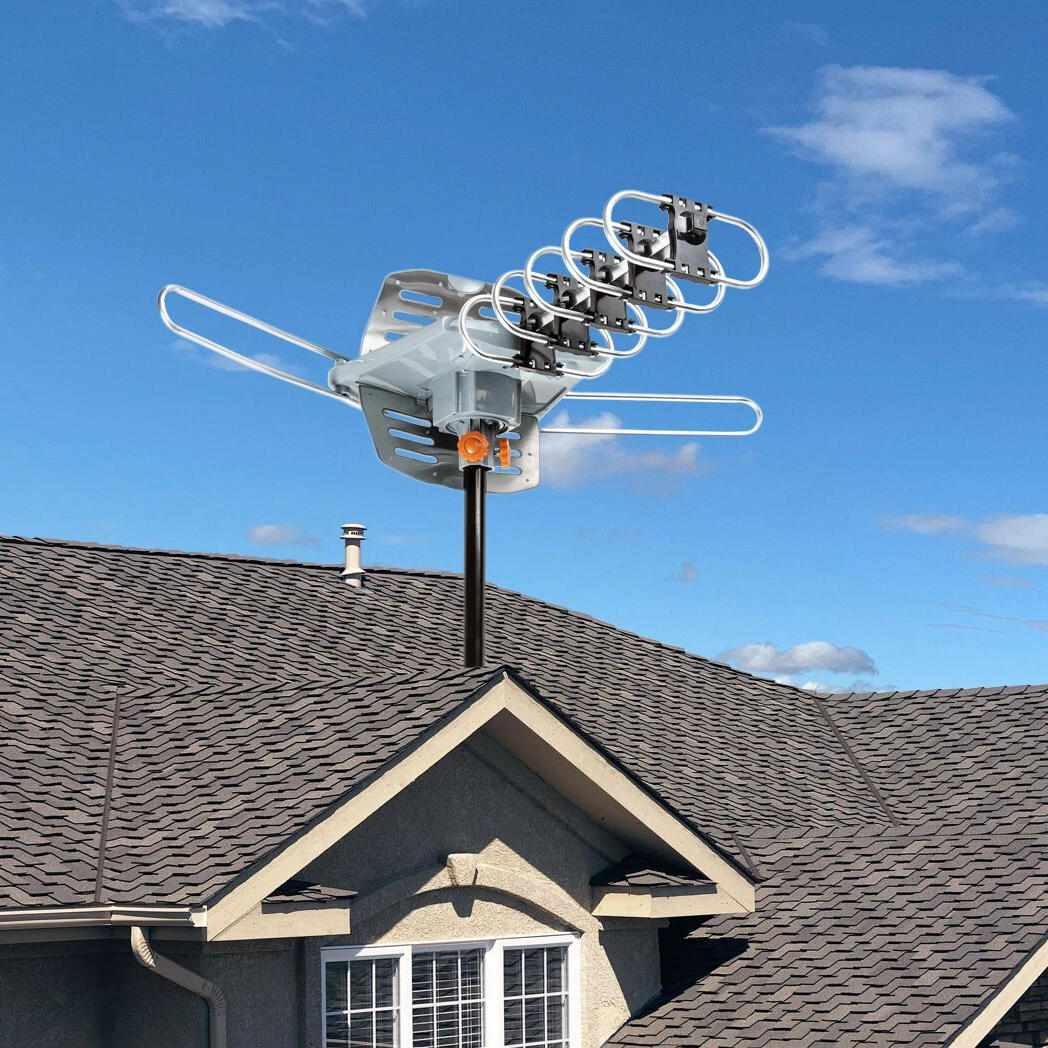 HDTV Antenna with Motorized 360 Degree Rotation and Mounting Pole